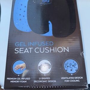 Gel Infused Seat Cushion - Black and Blue
